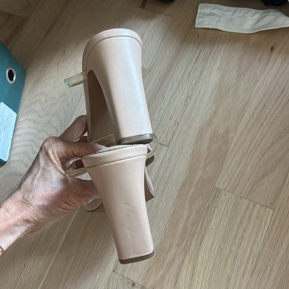 STEVEN by Steve Madden. Size 9. Clear hells. 3.5in heel. - Picture 4 of 6